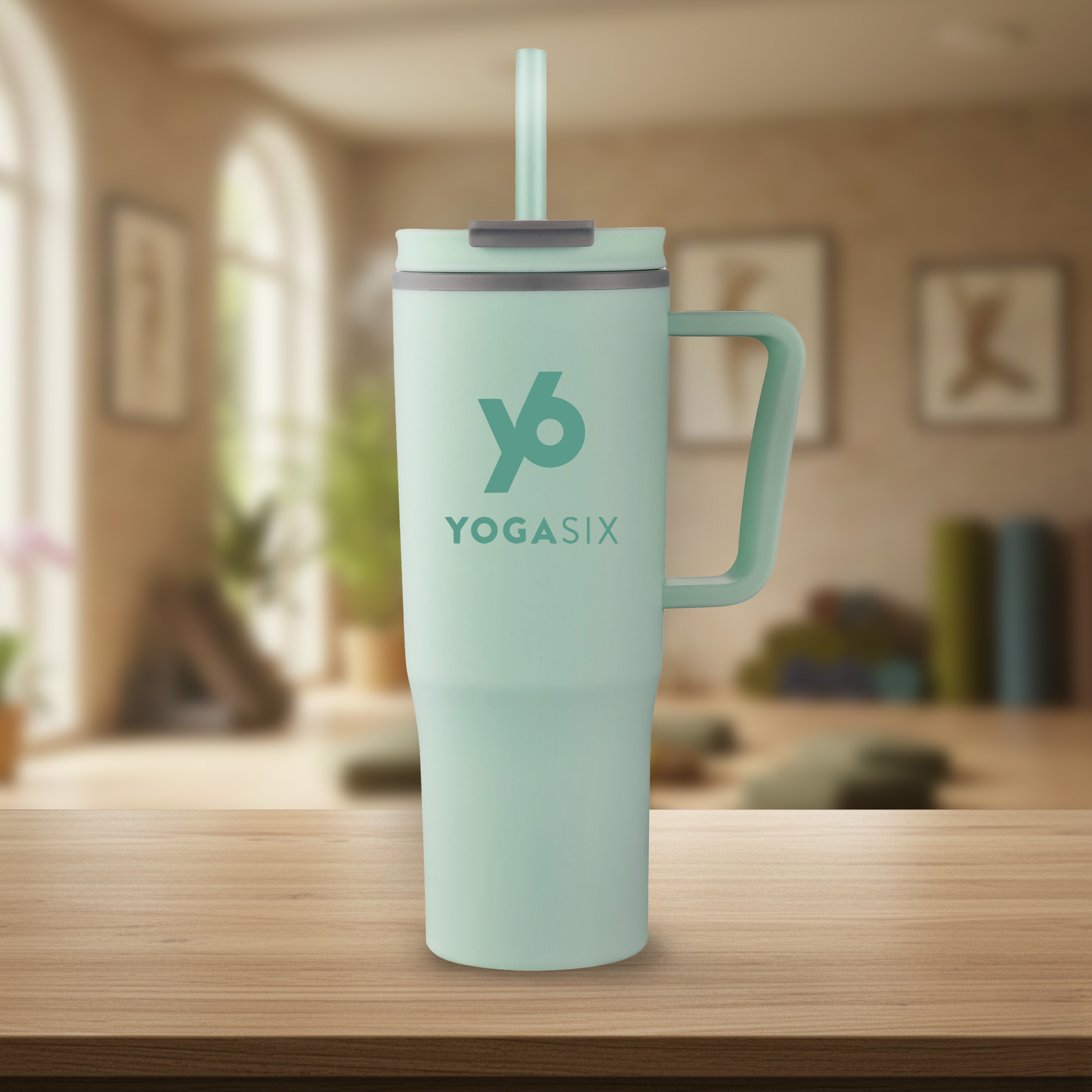 30 oz Double Wall Plastic Travel Mug with Handle & Straw